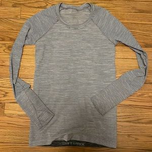 Lululemon top